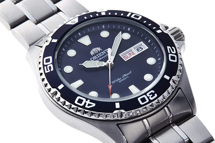 AA02005D-e_690x460.webp